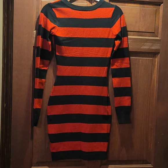 Guess bodycon dress - Picture 5 of 8